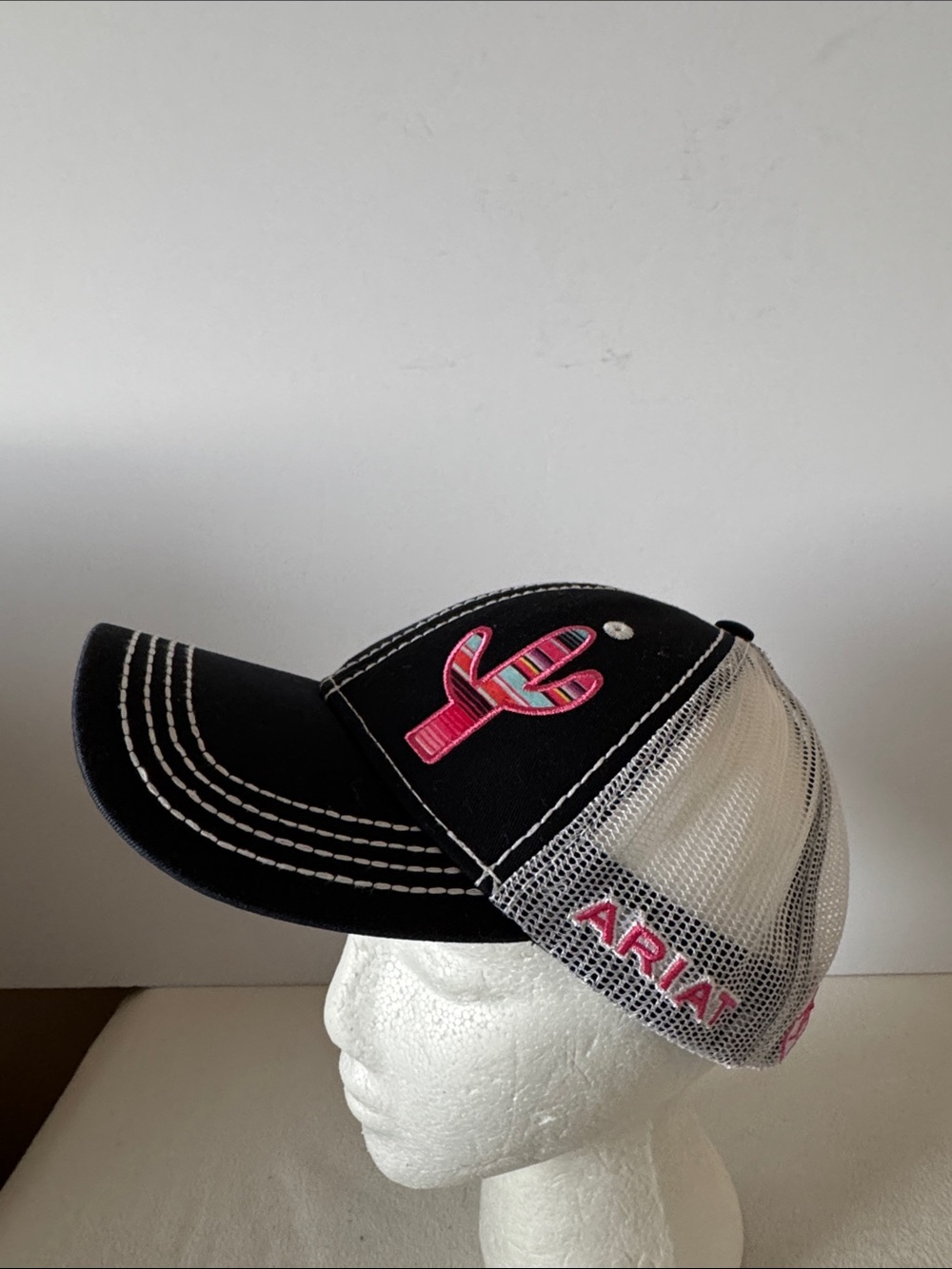 Ariat ball cap